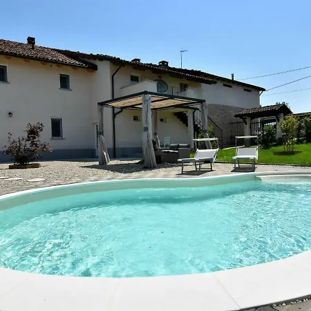 Pleasant Farmhouse In Asti Italy With Private Pool Casa de Férias *