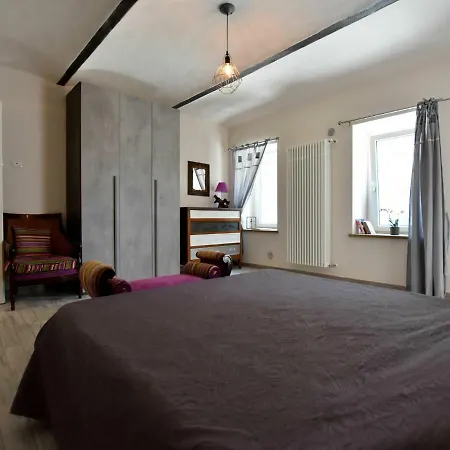 Pleasant Farmhouse In Asti Italy With Private Pool Casa de Férias